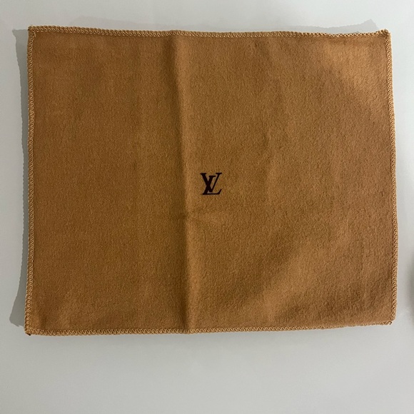 LOUIS VUITTON SMALL DUST BAG - Picture 2 of 7
